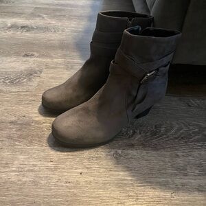 Women’s Boots